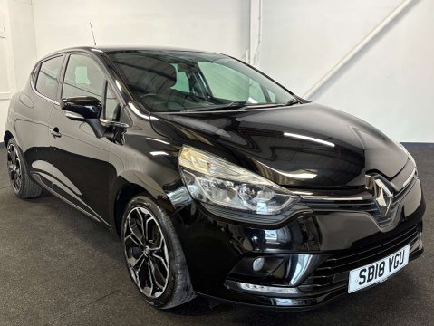 Renault Clio ICONIC TCE 6