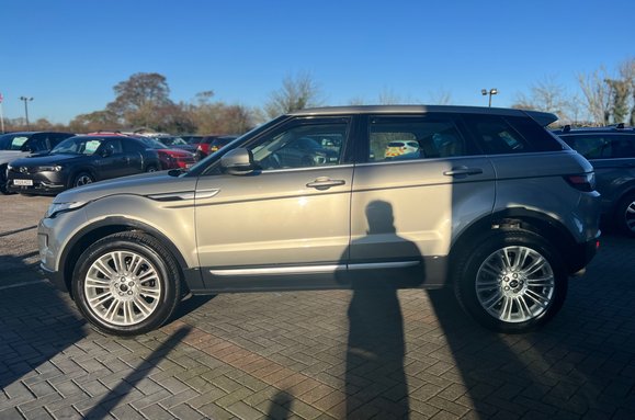 Land Rover Range Rover Evoque 2.2 SD4 PRESTIGE AUTO 12