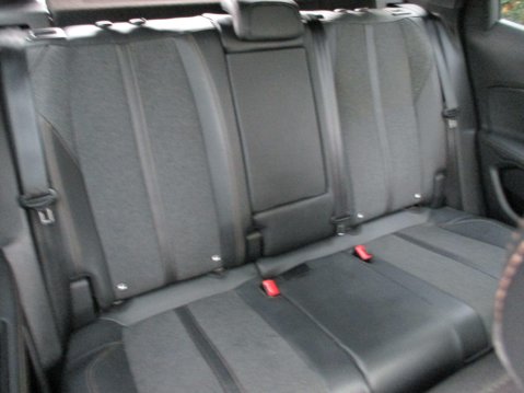 Peugeot 3008 1.2 PureTech GT Line Euro 6 (s/s) 5dr 27