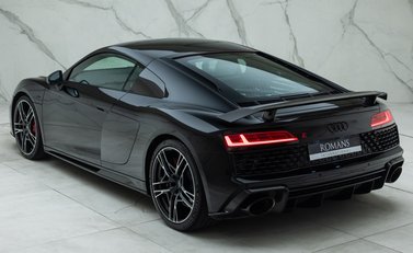 Audi R8 V10 PERFORMANCE CARBON BLACK 12