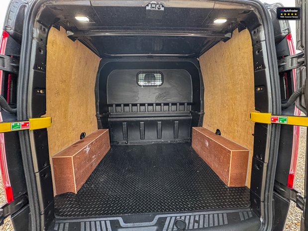 Ford Transit Custom Crew Cab AUTO SWB L1H1 Sport 320 Air Con SELECT 48