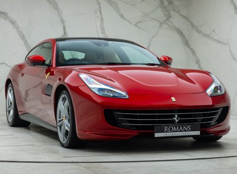 Ferrari GTC4 Lusso V12 9