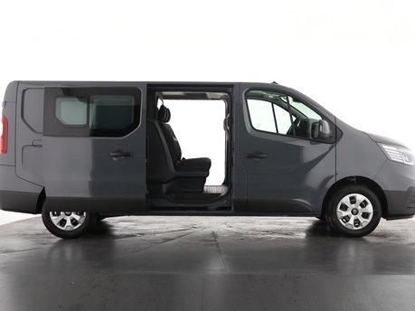 Renault Trafic LL30 Blue dCi 130 Advance Crew Van 5