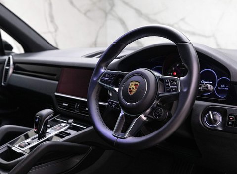 Porsche Cayenne V6 TIPTRONIC 5