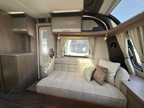 Coachman Laser Xcel 875 Kingsham 30th Special Edition 15