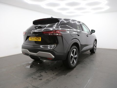 Nissan Qashqai 1.3 DIG-T MHEV N-Connecta Euro 6 (s/s) 5dr 5