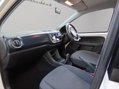Volkswagen Up 1.0 Move up! Euro 6 5dr 14