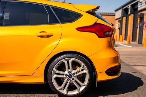 Ford Focus 2.0 Focus ST-3 T 5dr 27