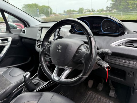 Peugeot 2008 S/S ALLURE 10