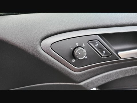 Volkswagen Golf GTE ADVANCE DSG 21