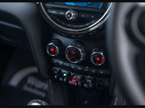 Mini Hatch 1.5 Cooper Classic 5dr 21