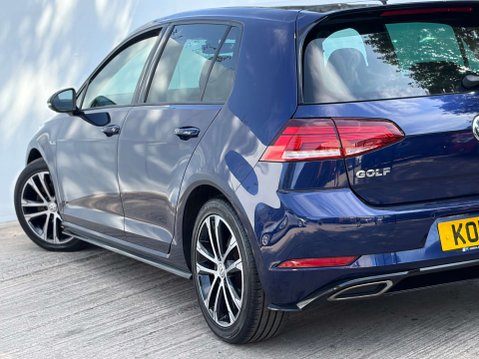 Volkswagen Golf 1.5 Golf R-Line TSi Evo 5dr 39