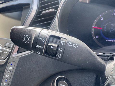 Hyundai SANTA FE PREMIUM SE CRDI 20