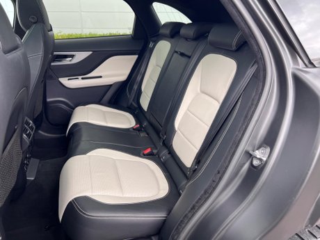 Jaguar F-Pace 2.0 D180 R-Sport Auto AWD Euro 6 (s/s) 5dr 30