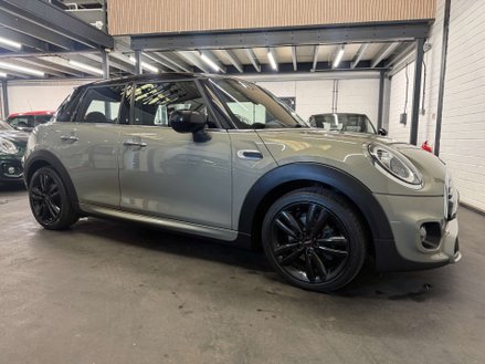 Mini Hatch 1.5 Cooper Sport 5dr