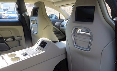 Aston Martin Rapide 14