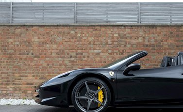Ferrari 458 Spider 28