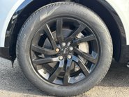 Land Rover Discovery SD6 36 Commercial HSE 33