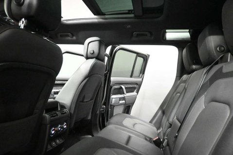 Land Rover Defender 3.0 Defender X-Dynamic HSE D MHEV A 4WD 5dr 50