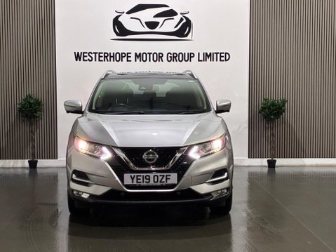 Nissan Qashqai 1.5 dCi N-Connecta Euro 6 (s/s) 5dr 12