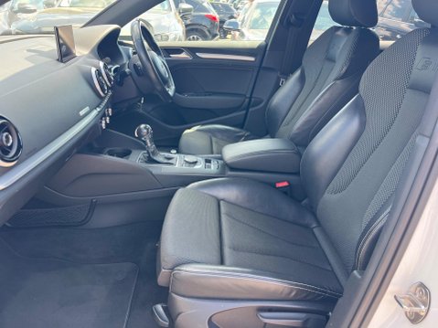 Audi A3 1.4 TFSI CoD S line S Tronic Euro 6 (s/s) 4dr (Nav) 27