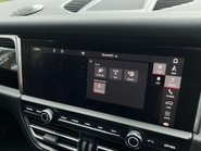 Porsche Macan 3.0 Macan S Semi-Auto 4WD 5dr 29
