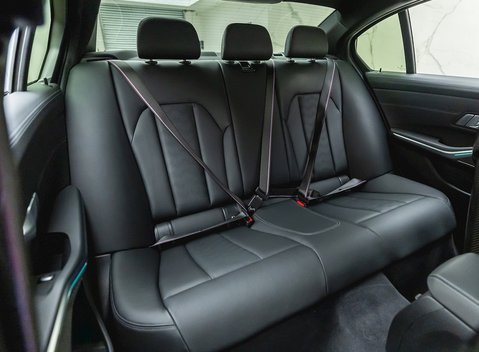 BMW M3 Competition 12