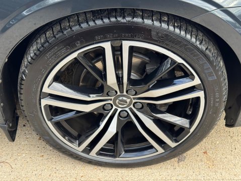 Volvo V60 2.0 D4 R-Design Auto Euro 6 (s/s) 5dr 56