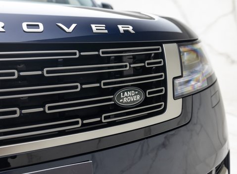 Land Rover Range Rover P550e AUTOBIOGRAPHY 43