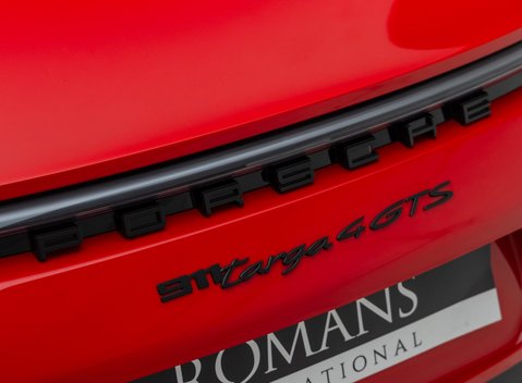 Porsche 911 Targa 4 GTS (992) 43