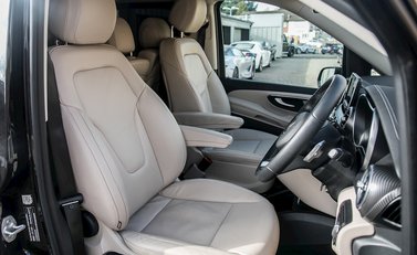 Mercedes-Benz V Class D AMG Line (Extra Long) 25