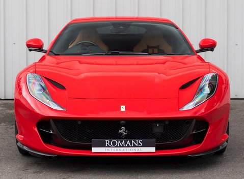 Ferrari 812 Superfast 4