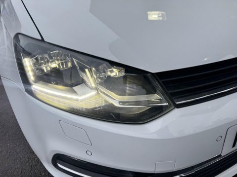 Volkswagen Polo 1.0 TSI BlueMotion Tech SEL Euro 6 (s/s) 5dr 11