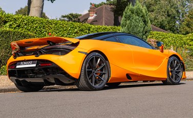 McLaren 720S 4
