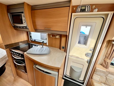 Swift Challenger 560  15