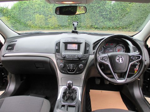 Vauxhall Insignia 1.6 CDTi ecoFLEX Design Sports Tourer Euro 6 (s/s) 5dr 14