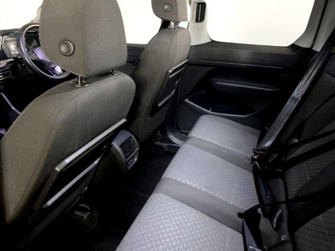 Ford Tourneo Connect 2.0 EcoBlue Titanium MPV 5dr Diesel DCT Euro 6 (s/s) (122 ps) Cruise Contro 19