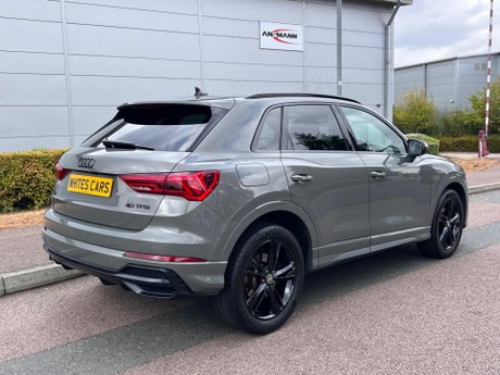 Audi Q3 2.0 TFSI 40 S line S Tronic quattro Euro 6 (s/s) 5dr 3