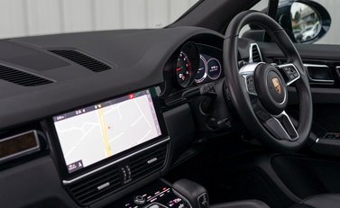 Porsche Cayenne S 18