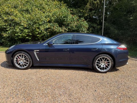 Porsche Panamera 4.8 Panamera 4s Semi-Auto 4WD 5dr 4
