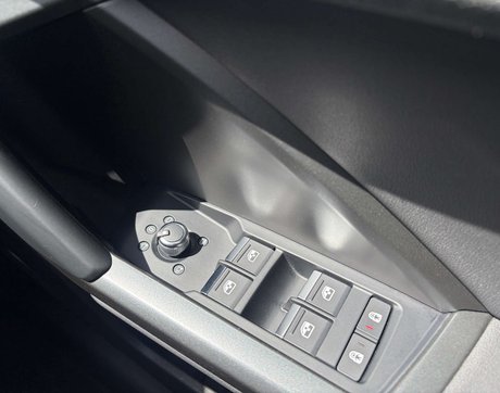 Audi Q3 2.0 Q3 S Line 40 TFSI Quattro Semi-Auto 4WD 5dr 30