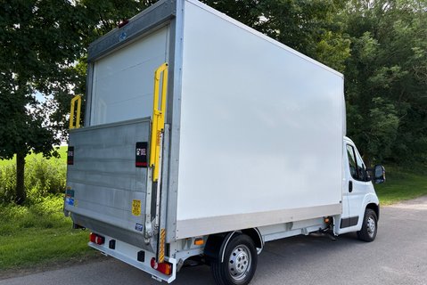 Citroen Relay 35 L3 130ps Luton with Tail Lift - Air Con 2
