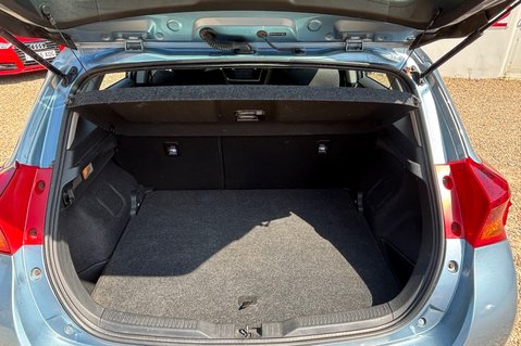 Toyota Auris ICON VALVEMATIC.. AUTOMATIC.. 9 MAIN DEALER SERVICES.. STUNNING EXAMPLE 20