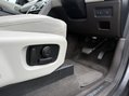 Land Rover Discovery TD6 HSE LUXURY 17