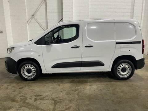 Peugeot Partner BLUEHDI PROFESSIONAL PREMIUM PLUS L1 10
