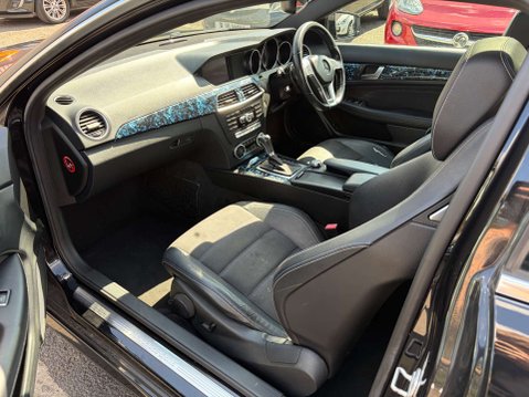 Mercedes-Benz C Class 2.1 C250 AMG Sport Edition Premium+CDi Auto 2dr 42