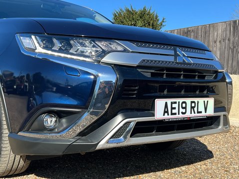 Mitsubishi Outlander 4 16