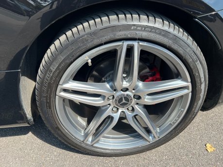 Mercedes-Benz E Class E 220 D AMG LINE 22