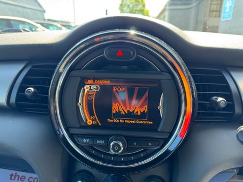 Mini Hatch COOPER 10