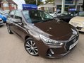 Hyundai i30 1.6 CRDi Blue Drive Premium Euro 6 (s/s) 5dr 8